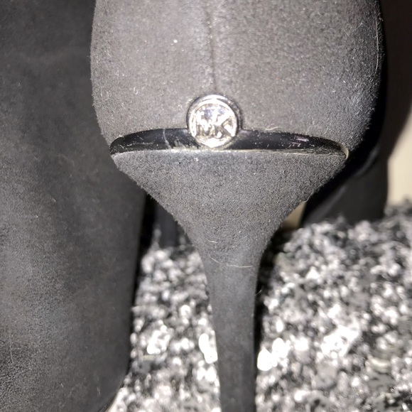 Michael by Michael Kors suede open toe shooties - Picture 4 of 4